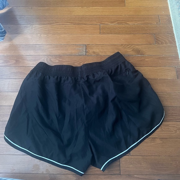 Athletic Works Black Women's Running Shorts - Picture 2 of 4